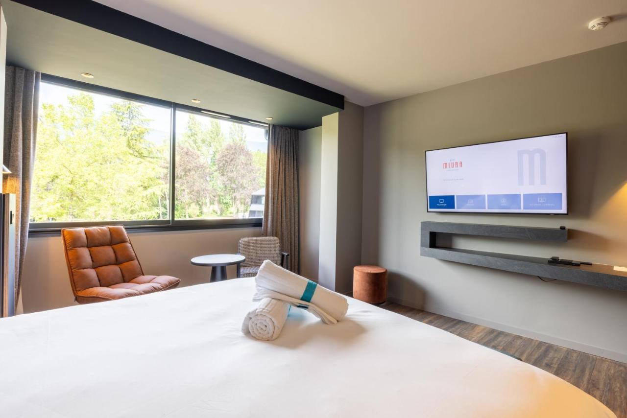 Miura Hotel Voglans Eksteriør billede