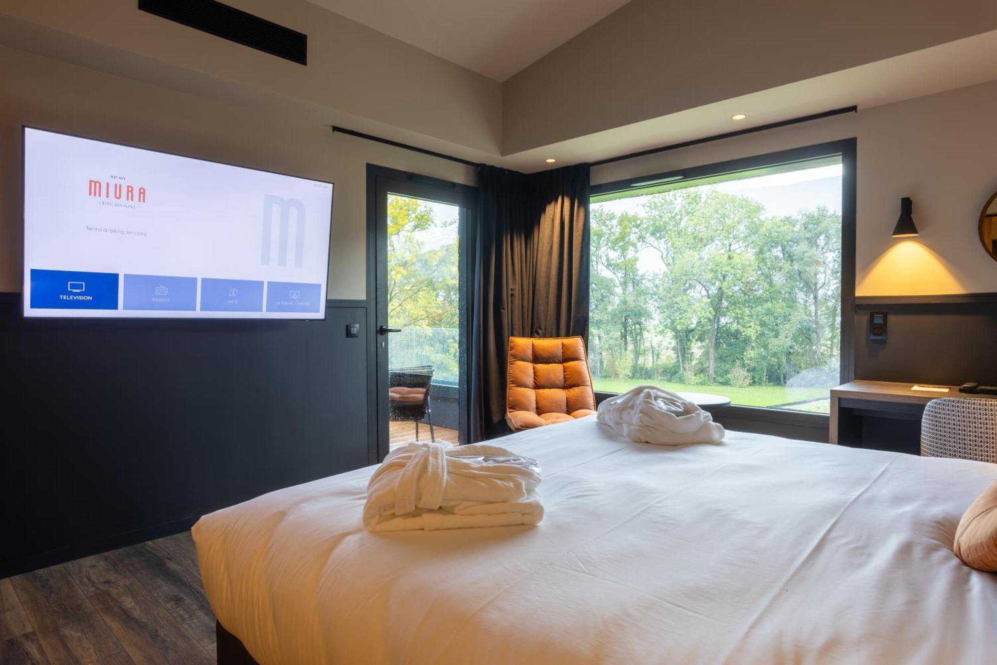 Miura Hotel Voglans Eksteriør billede